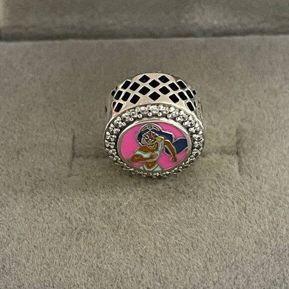 2025 Disney Parks runDisney Princess Weekend Pandora Charm Jasmine 10k - Picture 2 of 4